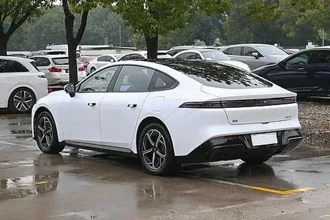 Dongfeng  2025 — 2