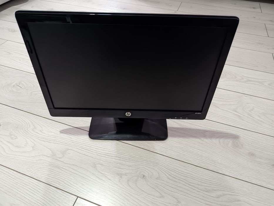 Монитор HP2011x для офиса, учебы