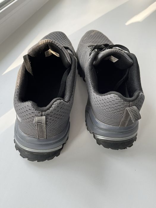 Кроссовки Adidas отличное состояние