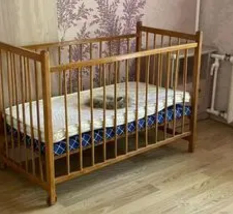 Продам детскую кроватку
