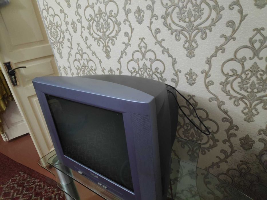 Телевизор PHILIPS. Рабочий в хорошем состоянии