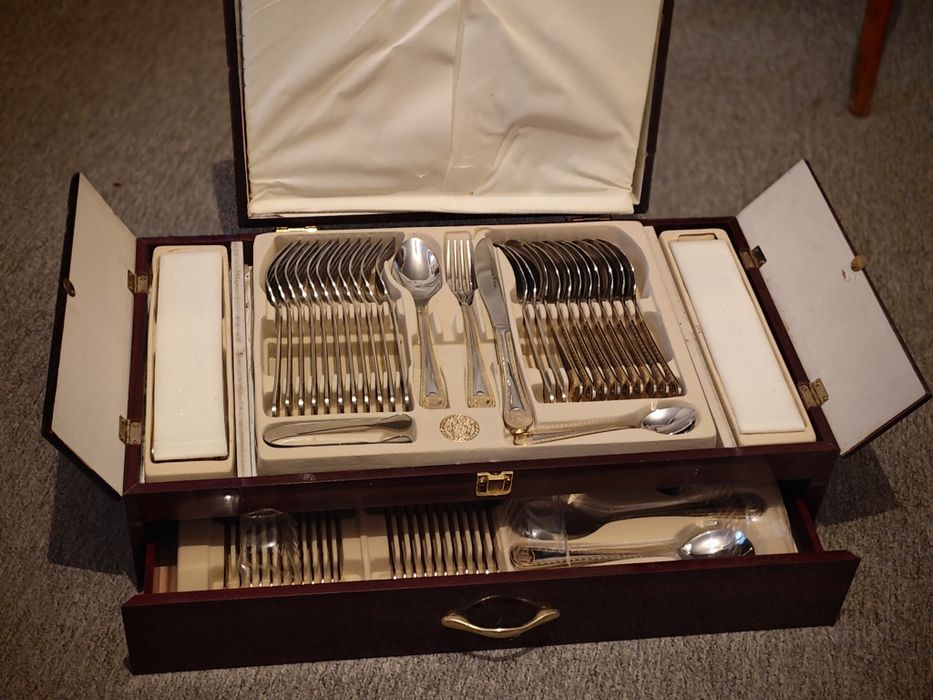 Прибори за хранене 72 части