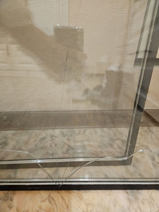 Отдам  стекло пакеты б/у  на окна