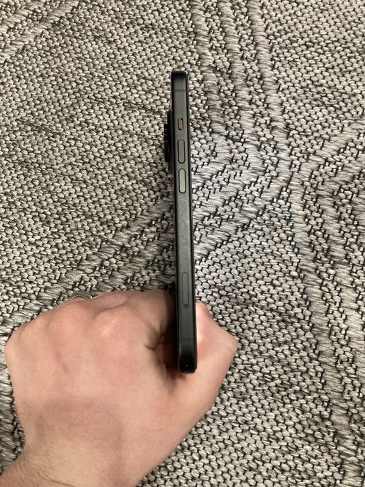 Iphone 15 в живом состоянии