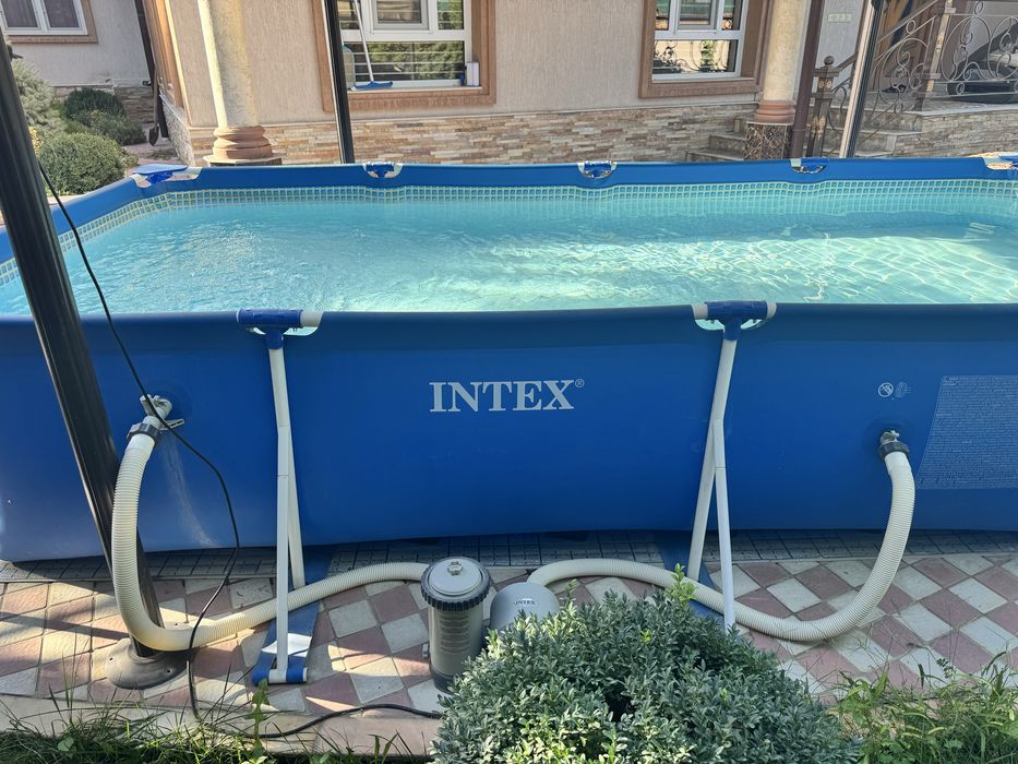 Продам б/у каркасный басейн Intex 450x220x84см, 7тон