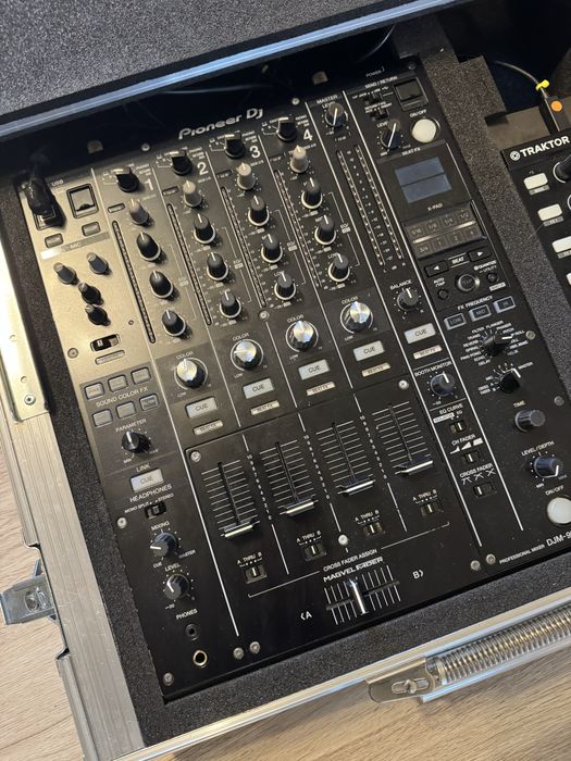 flight case Mixer DJ Pioneer DJM-900NXS2 ,Traktor