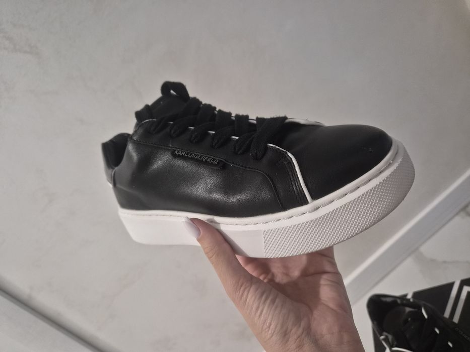 Обувки Karl Lagerfeld