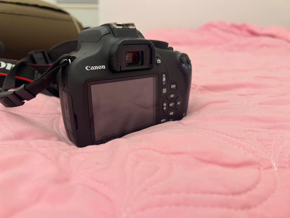 Фотоаппарат Canon EOS1200D