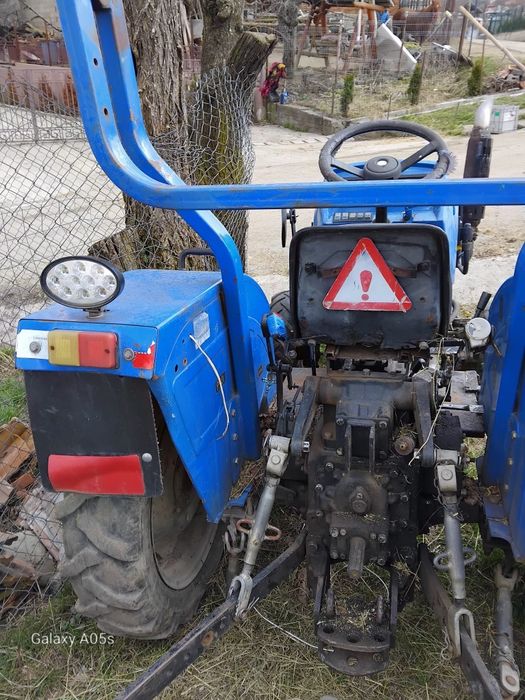 Tractor Donfeng  de v>nzare