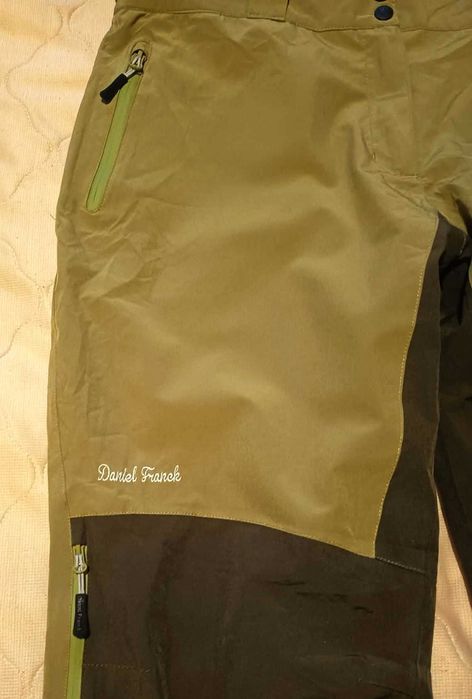 Панталон за планина