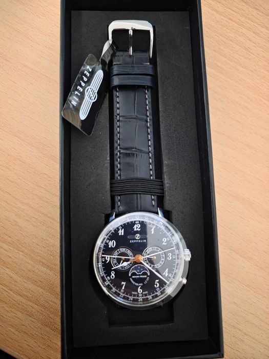 Mondaine Unisex Watch
