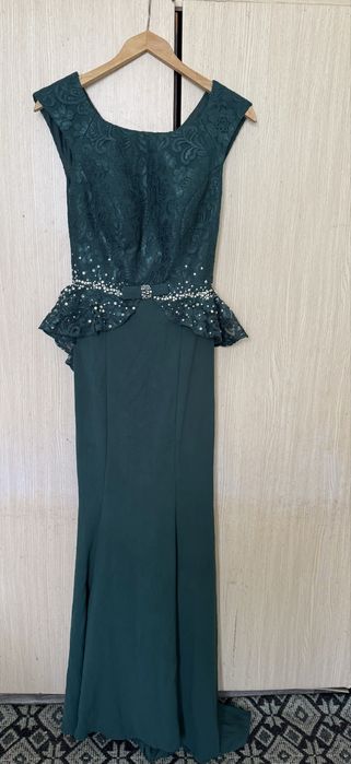 Официална рокля размер М/L