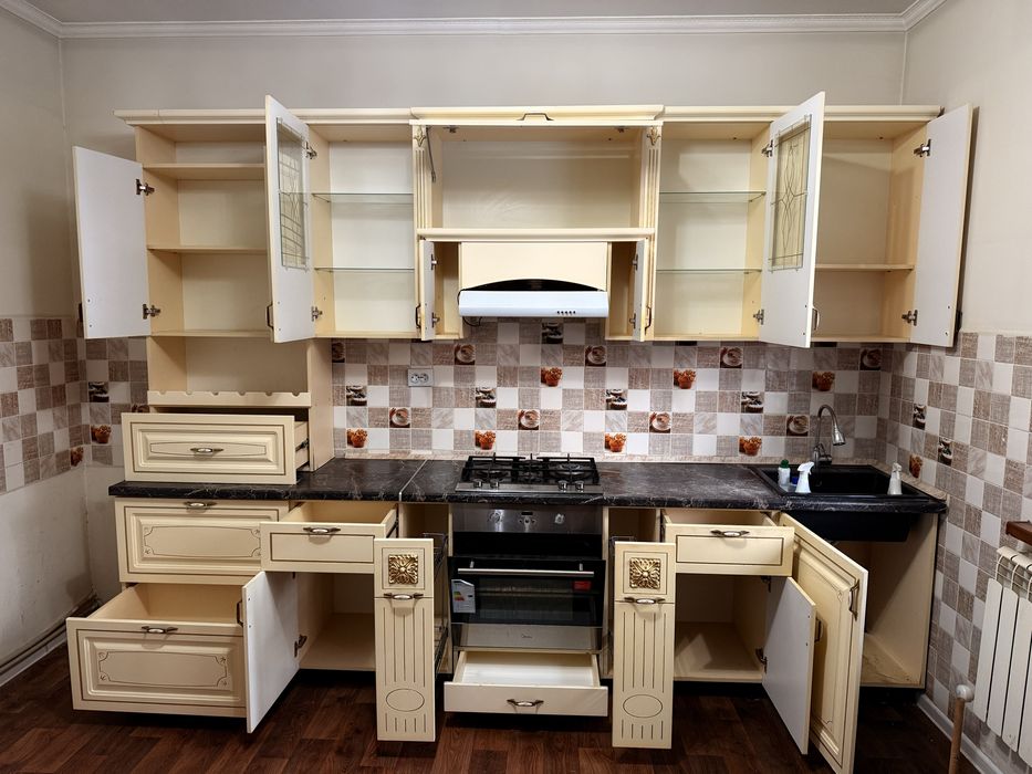 Кухонный гарнитура