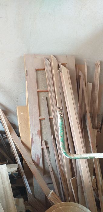 Есіктер    Двери