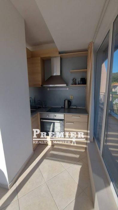 Продава се Тристаен апартамент в с. Кошарица, Област Бургас - 144 кв.м за 660 €/кв.м - Снимка #9