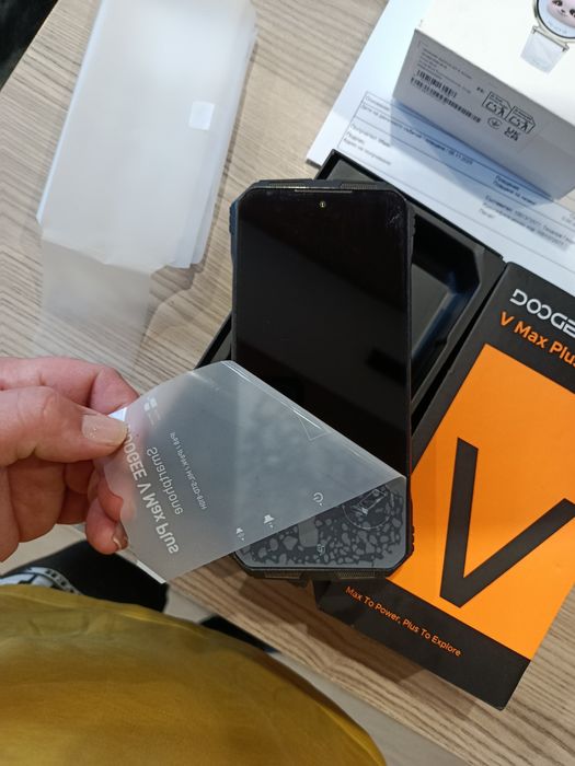 Телефон doogee v max plus