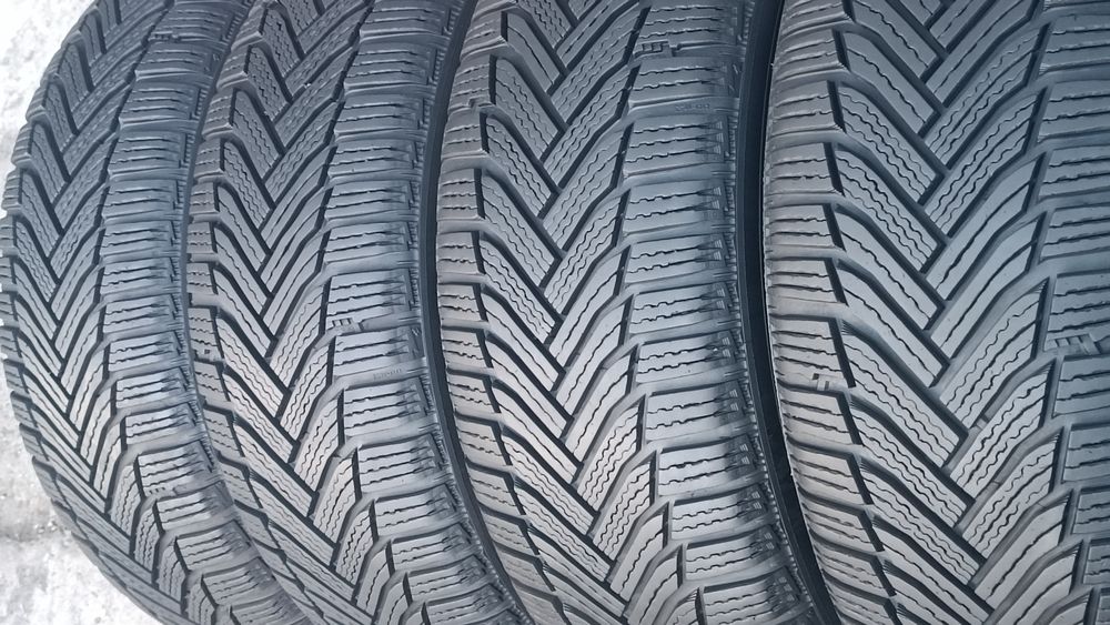 215/55/17 Michelin Дот 2123