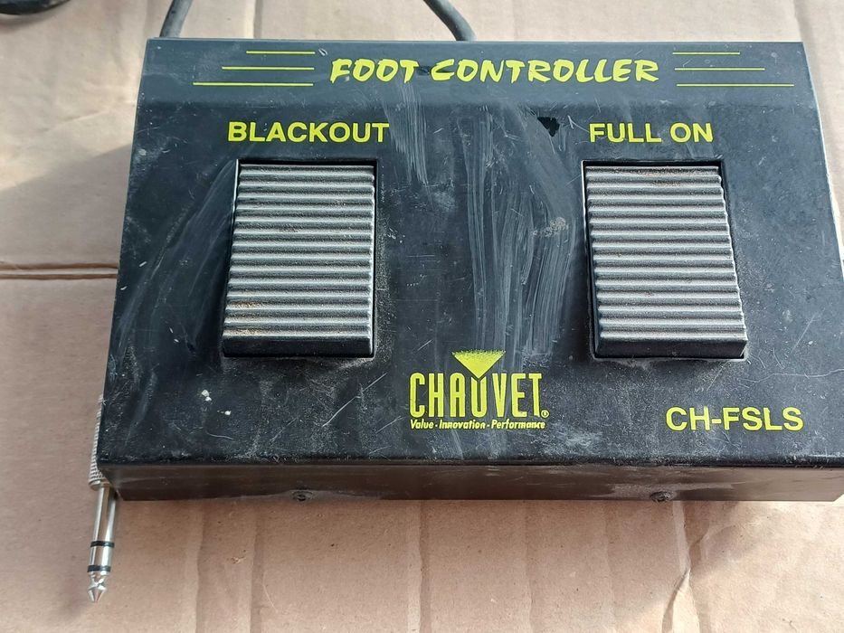 Controlere Bugera si Chauvet CH-FSL5