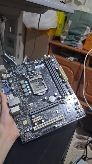 Материнкая плата