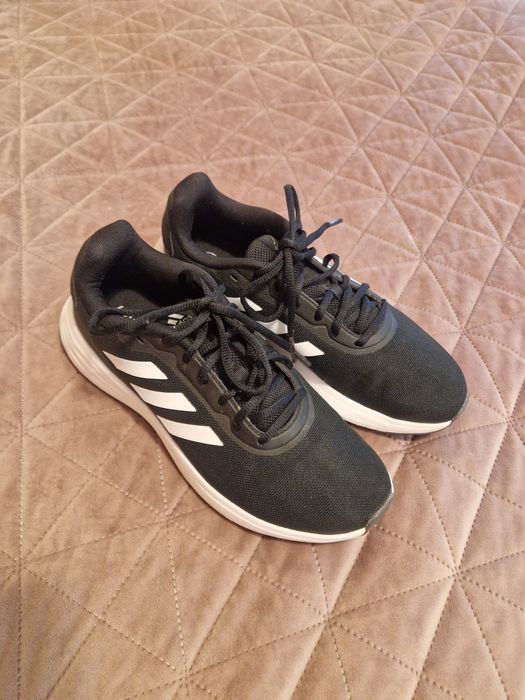 Adidasi Adidas marimea  39