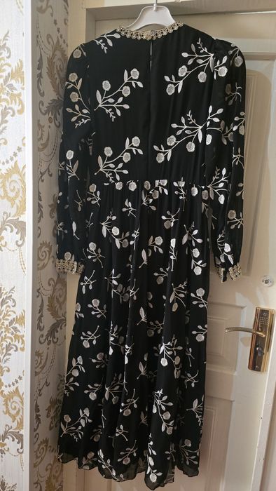 Платье красивое черное