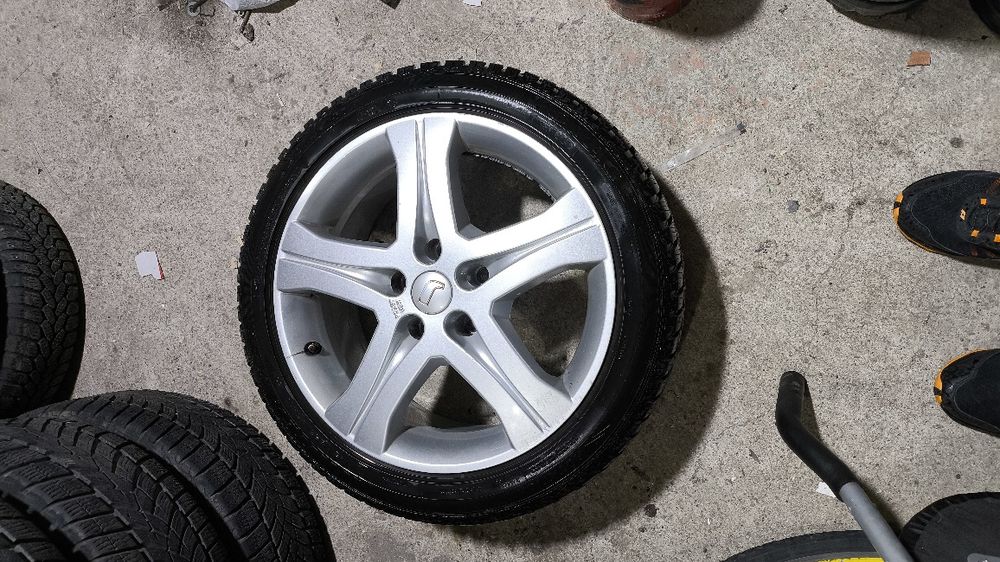 Продавам джанти с гуми за lexus, toyota