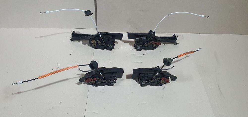 Broasca usa fata spate stanga dreapta audi a4 b6 audi a4 b7 2001 - 2007