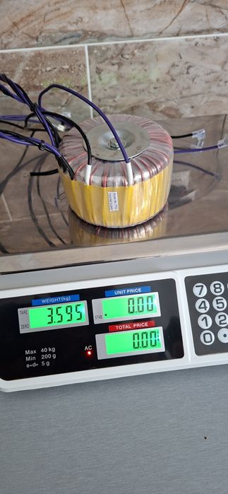 Toroidal 500VA , 3.6kg , 2x24vac 2x15vac. Impecabil.