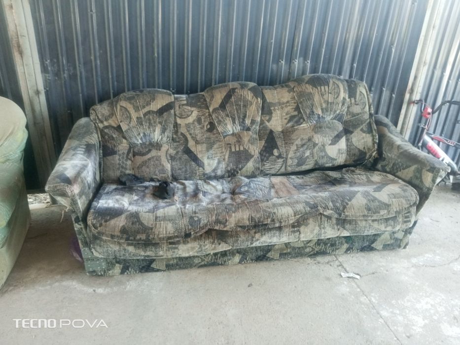 Отдам бесплатно 2 дивана