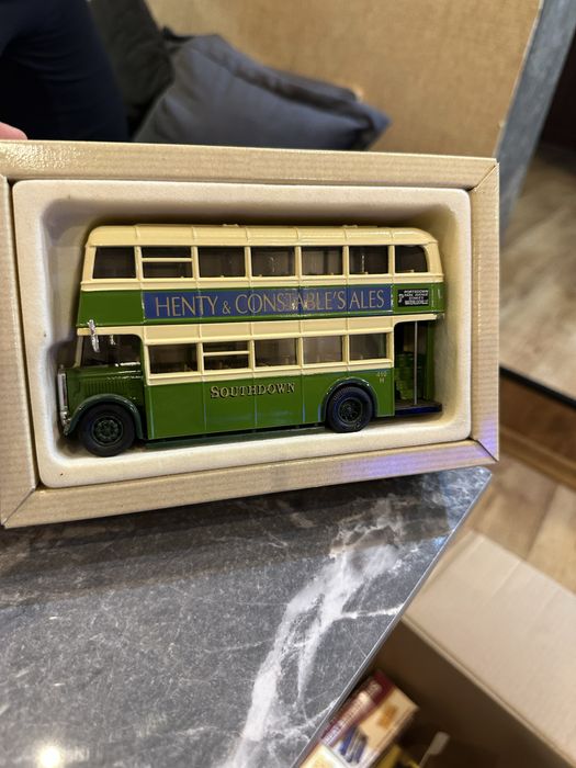 Колекционерски автобуси в умален мащап