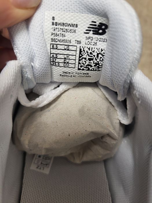 Adidași New Balance 37