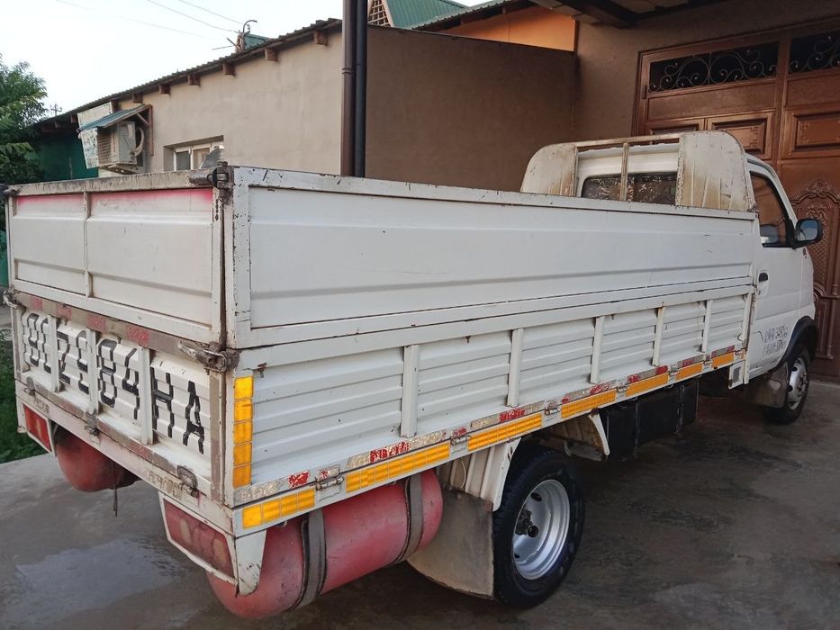 Changan moshinasi soyiladi