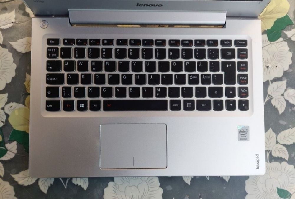 Laptop Lenovo IdeaPad i5 U330p