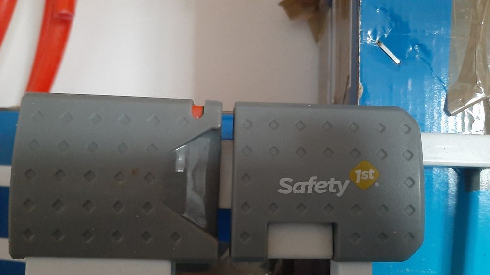 Bariera scara siguranță copii