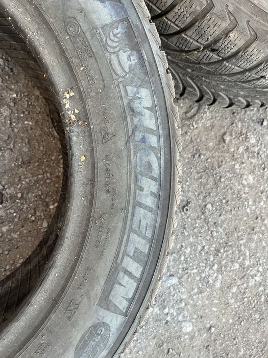 продам резину 255/55/R18 мишлен