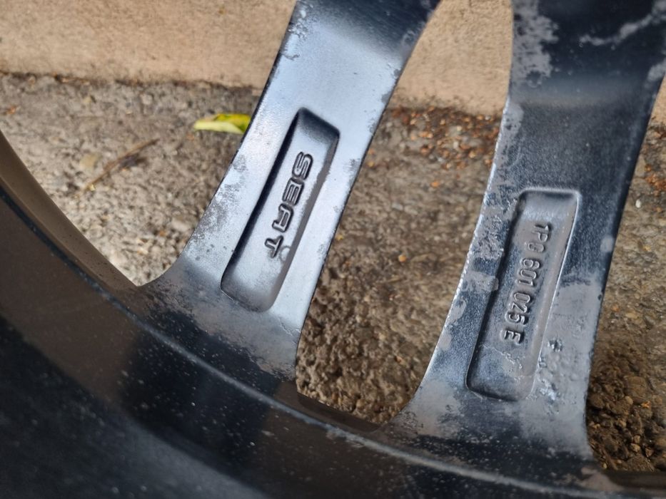 Set jante R18 Originale  Seat 5x112 , compatibile Audi , Volkswagen, Mercedes , Skoda , anvelope de vară 225/40/18