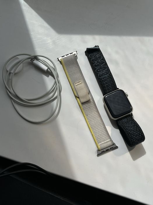 Apple Watch SE gen 2 44mm