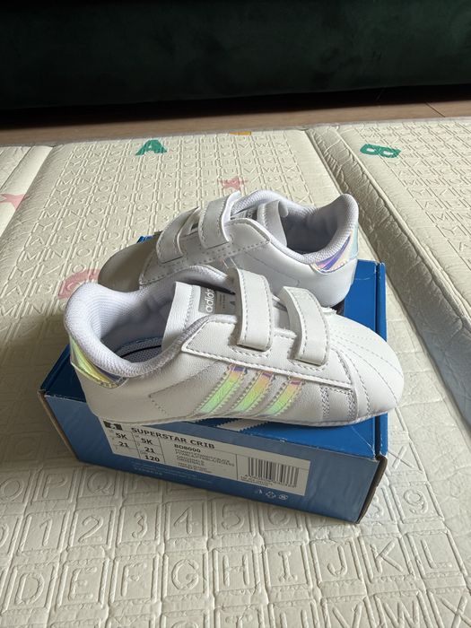 Бебешки обувки adidas