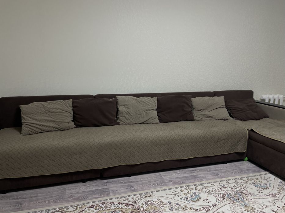 Продам большой диван