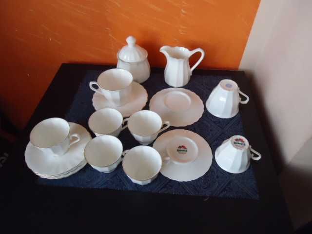 чаши,чинийки ,захарница, каничка от китайски костен порцелан Bononia
