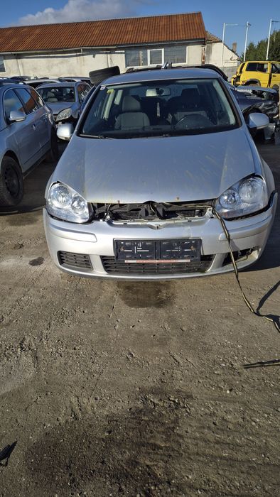 Uși,capota,bara Golf 5 în 2 usi