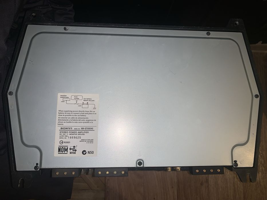 Усилитель	Sony XM-GTX6040