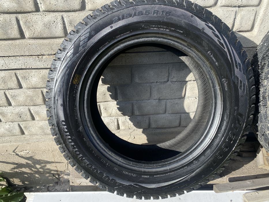 Шины шипованные новые
