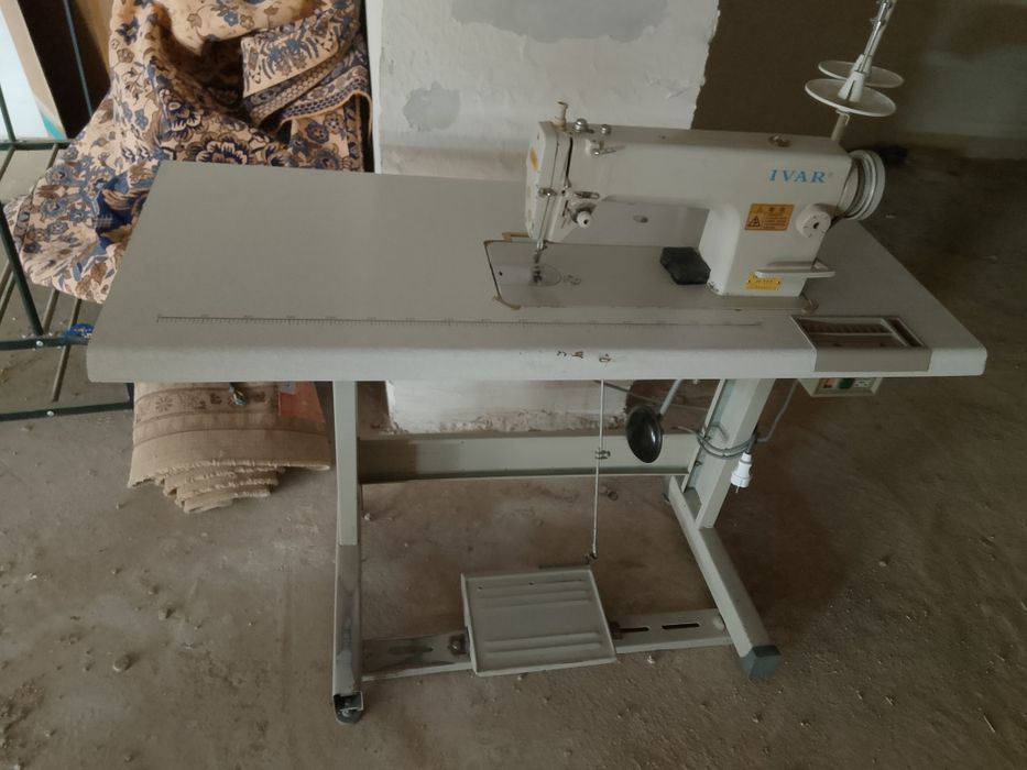 Швейная машинка IVAR