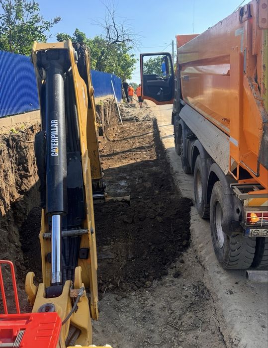 De închiriat buldoexcavator Iasi