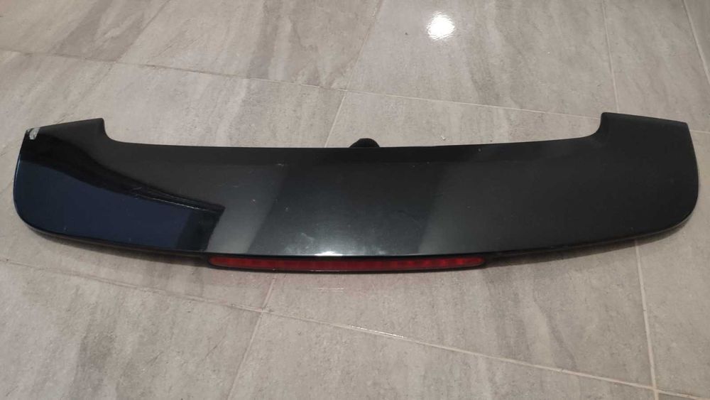 87210-0X000 СПОЙЛЕР с трети стоп HYUNDAI i10