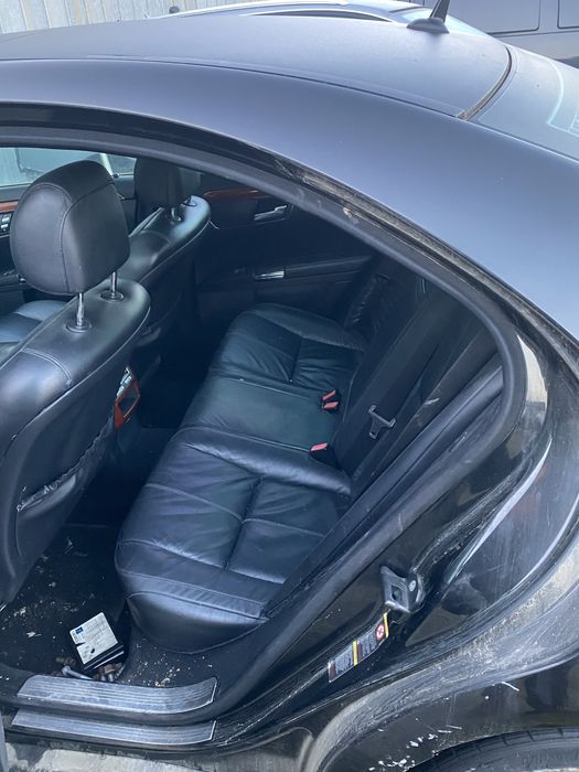 Dezmembrez mercedes s class 350 benzina