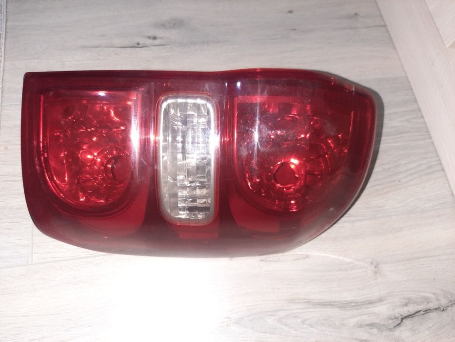 Задие фонари Toyota Rav4 A2 rest