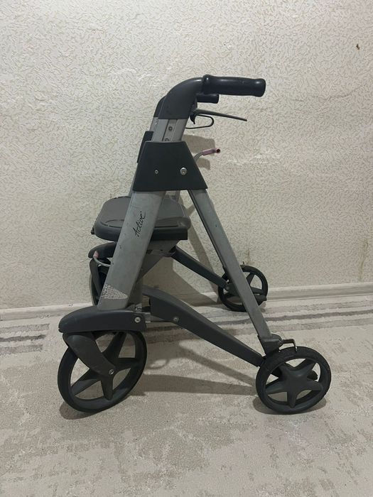 Ходунок для взрослых