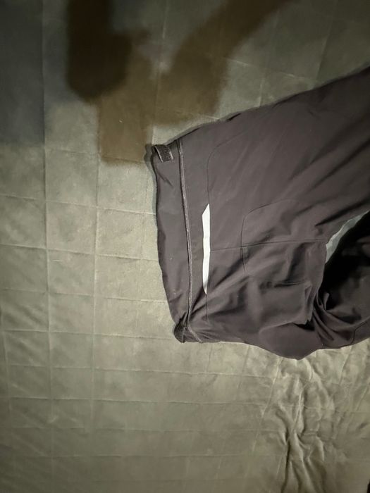 Продавам Мото панталон Dainese